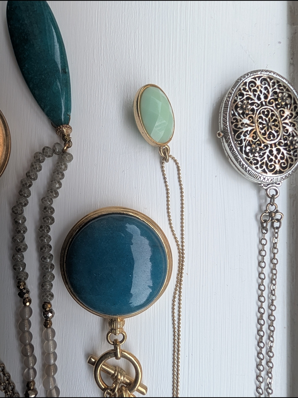 Boutique Mixed Long Pendant Necklace Lot - Picture 5 of 8